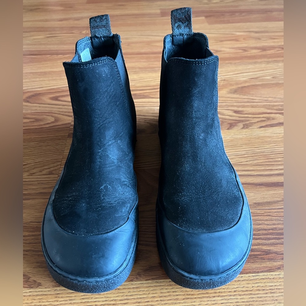 GROUNDIES BOOTS